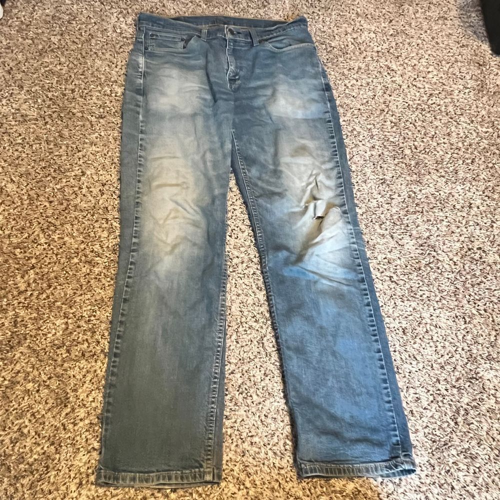 Levi's Classic‎ Light Wash Straight Leg Denim Jeans Casual Everyday Wear 33x32
